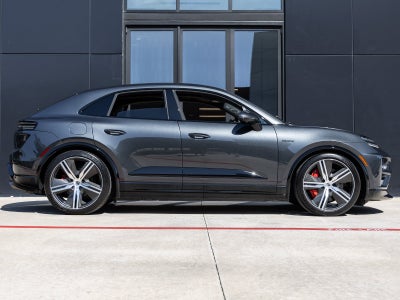 2024 Porsche Macan Electric Turbo