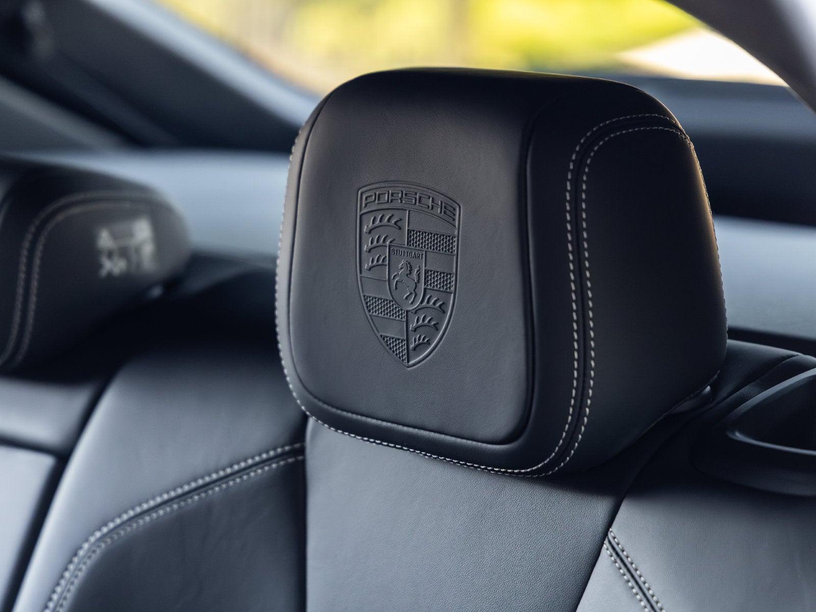 2024 Porsche Macan Electric Turbo