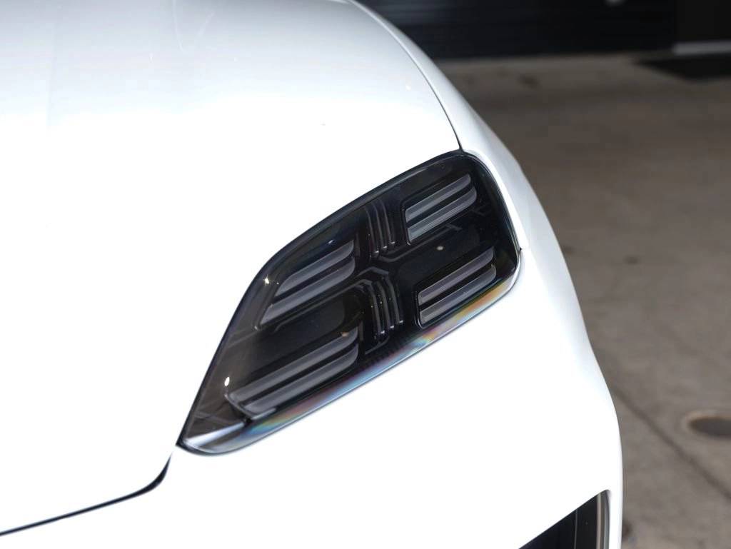 2025 Porsche Macan Turbo Electric