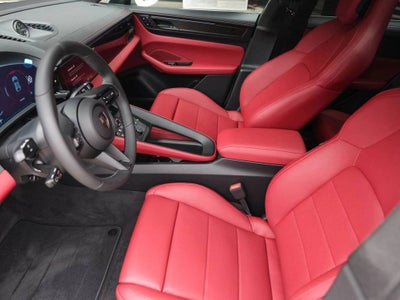 2025 Porsche Macan Turbo Electric