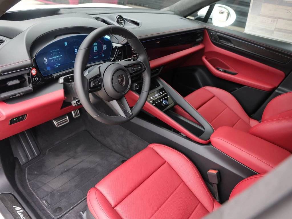 2025 Porsche Macan Turbo Electric