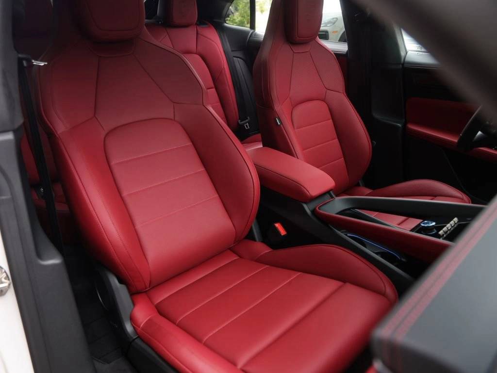 2025 Porsche Macan Turbo Electric