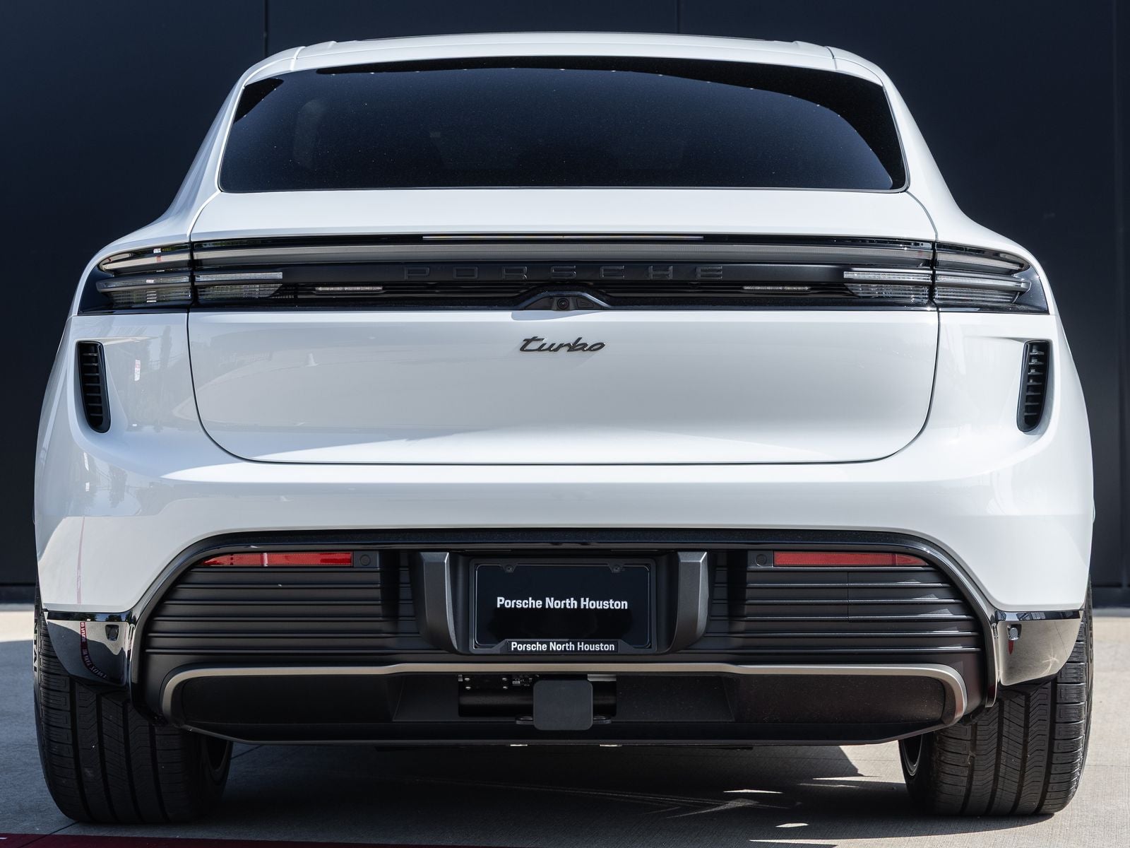 2026 Porsche Macan Macan Turbo Electric