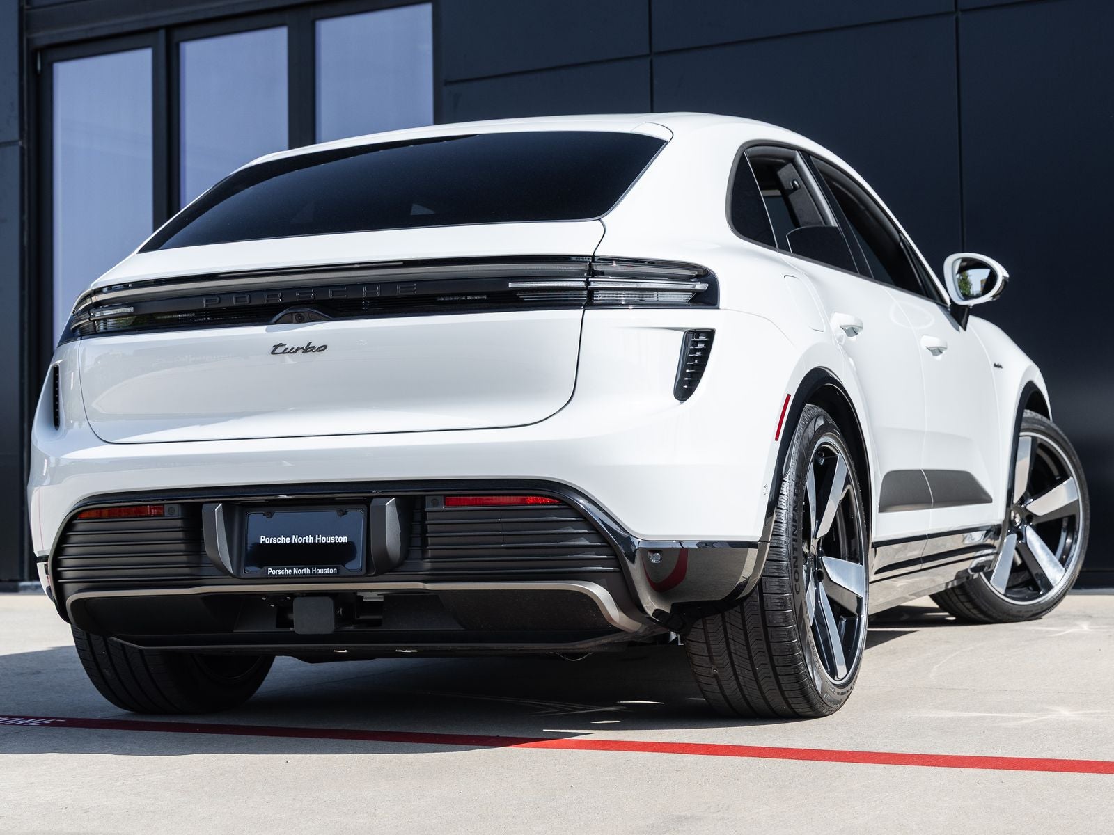 2026 Porsche Macan Macan Turbo Electric
