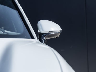 2026 Porsche Macan Macan Turbo Electric