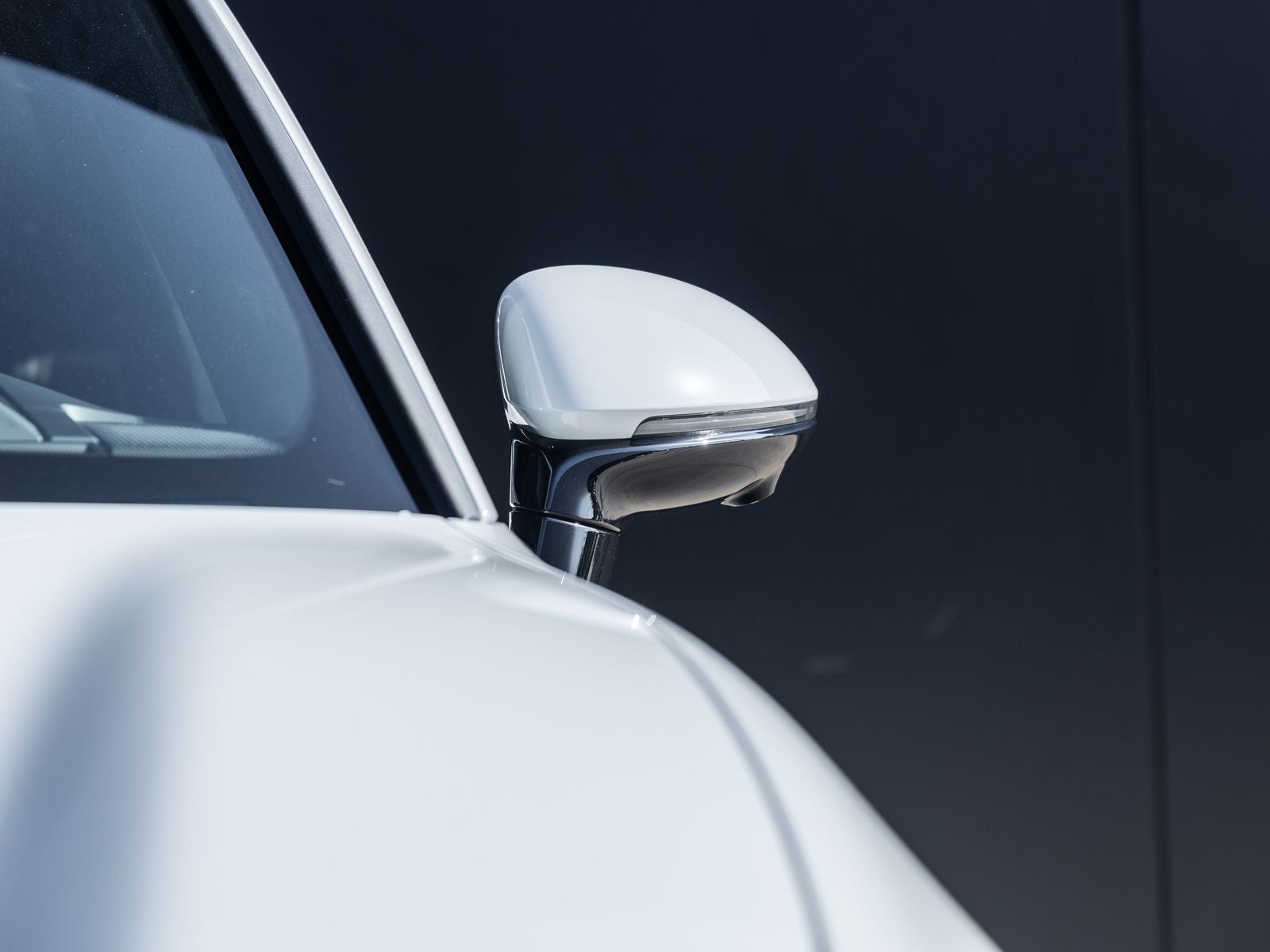 2026 Porsche Macan Macan Turbo Electric