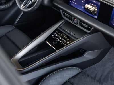 2026 Porsche Macan Macan Turbo Electric