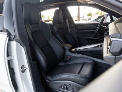 2026 Porsche Macan Macan Turbo Electric
