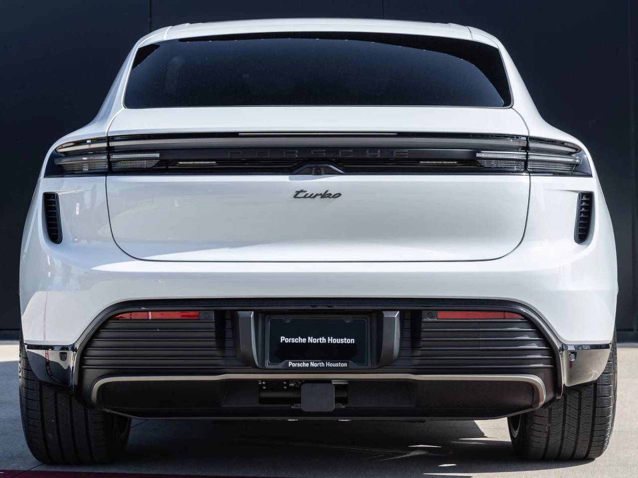 2026 Porsche Macan Macan Turbo Electric