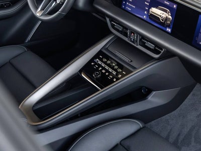 2026 Porsche Macan Macan Turbo Electric