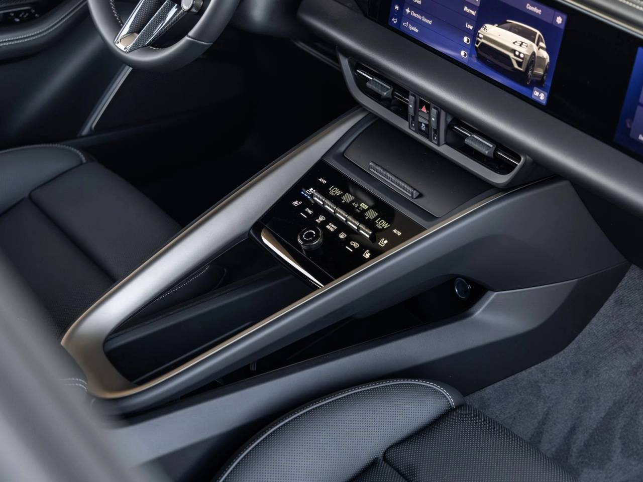 2026 Porsche Macan Macan Turbo Electric
