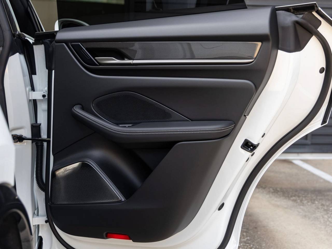 2026 Porsche Macan Macan Turbo Electric