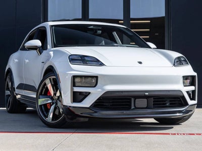 2026 Porsche Macan Macan Turbo Electric