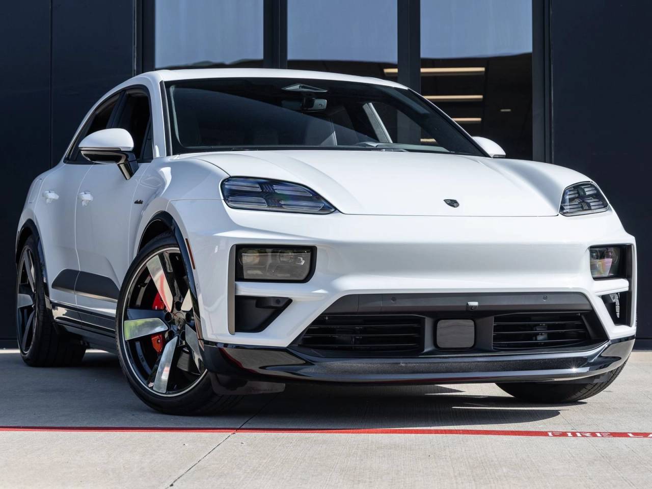 2026 Porsche Macan Macan Turbo Electric