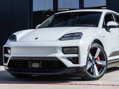 2026 Porsche Macan Macan Turbo Electric