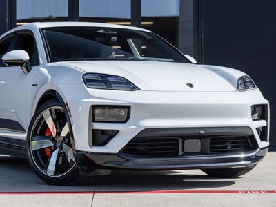 2026 Porsche Macan Macan Turbo Electric