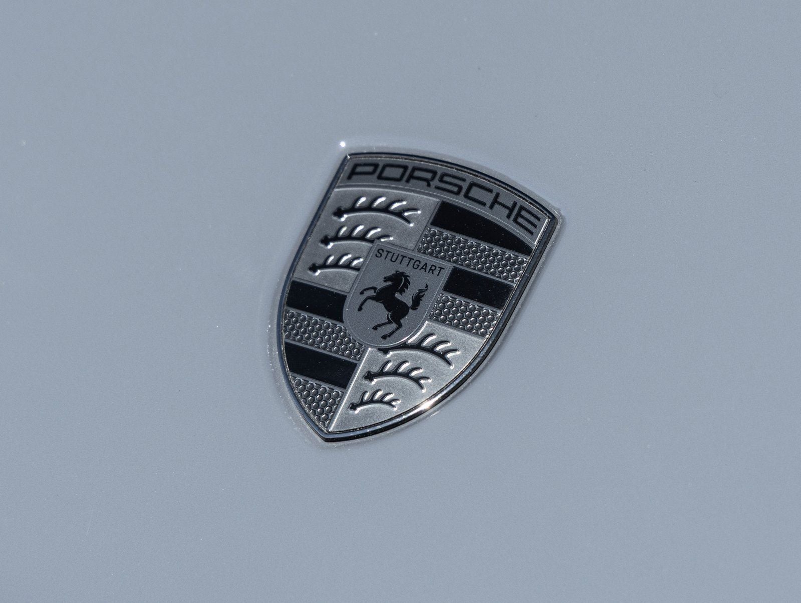 2025 Porsche Macan Electric Turbo