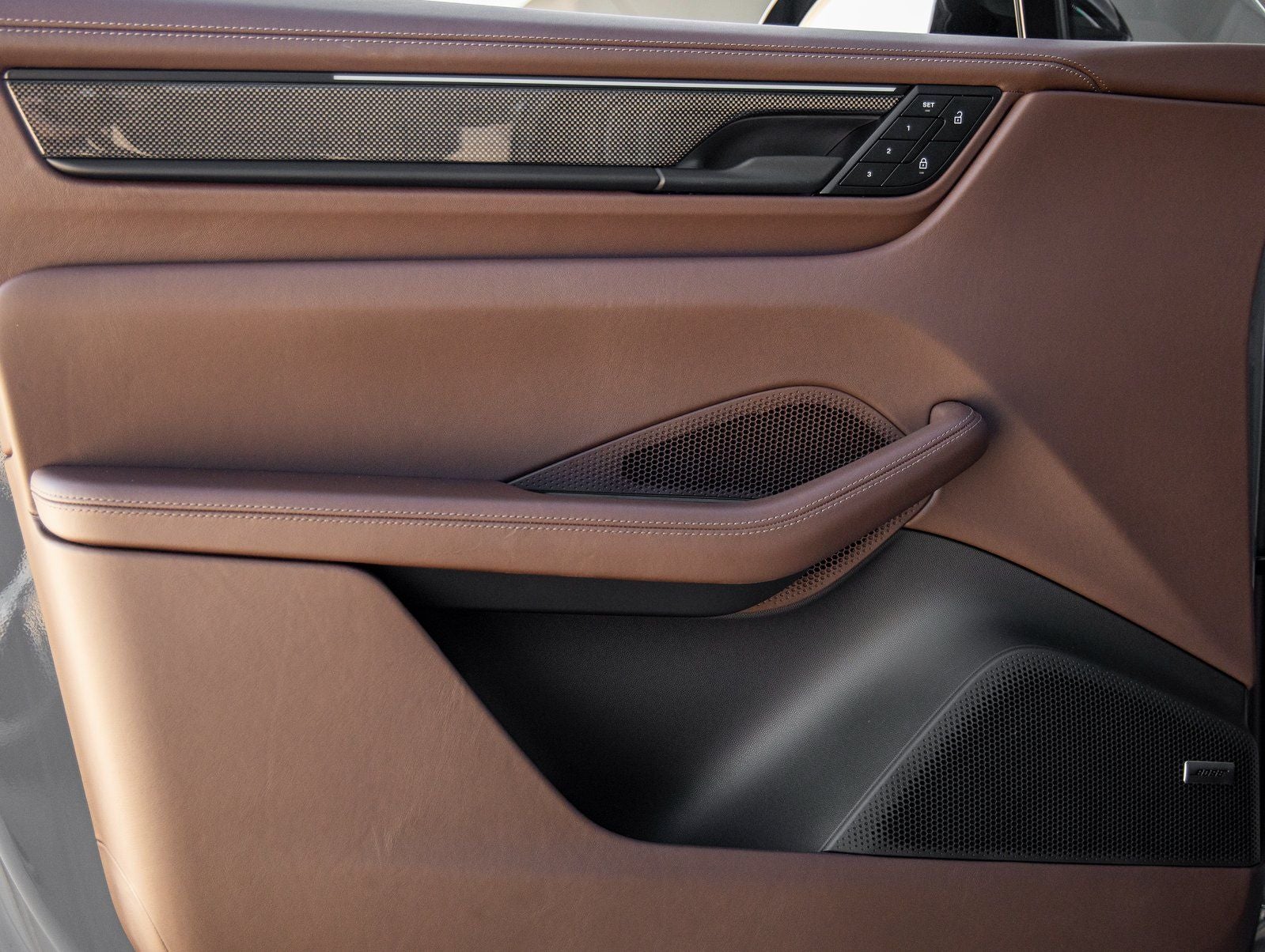 2025 Porsche Macan Electric Turbo