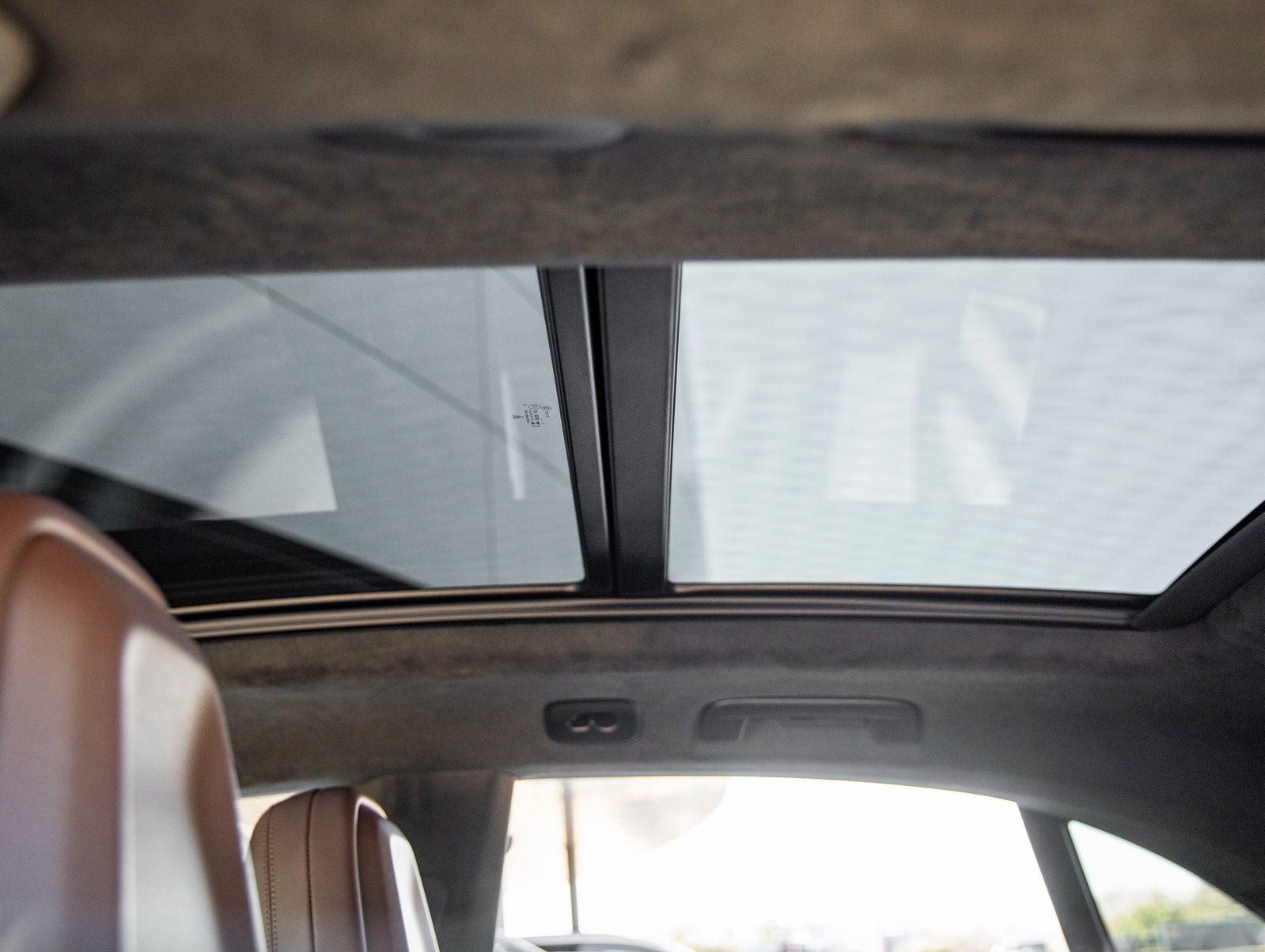 2025 Porsche Macan Electric Turbo