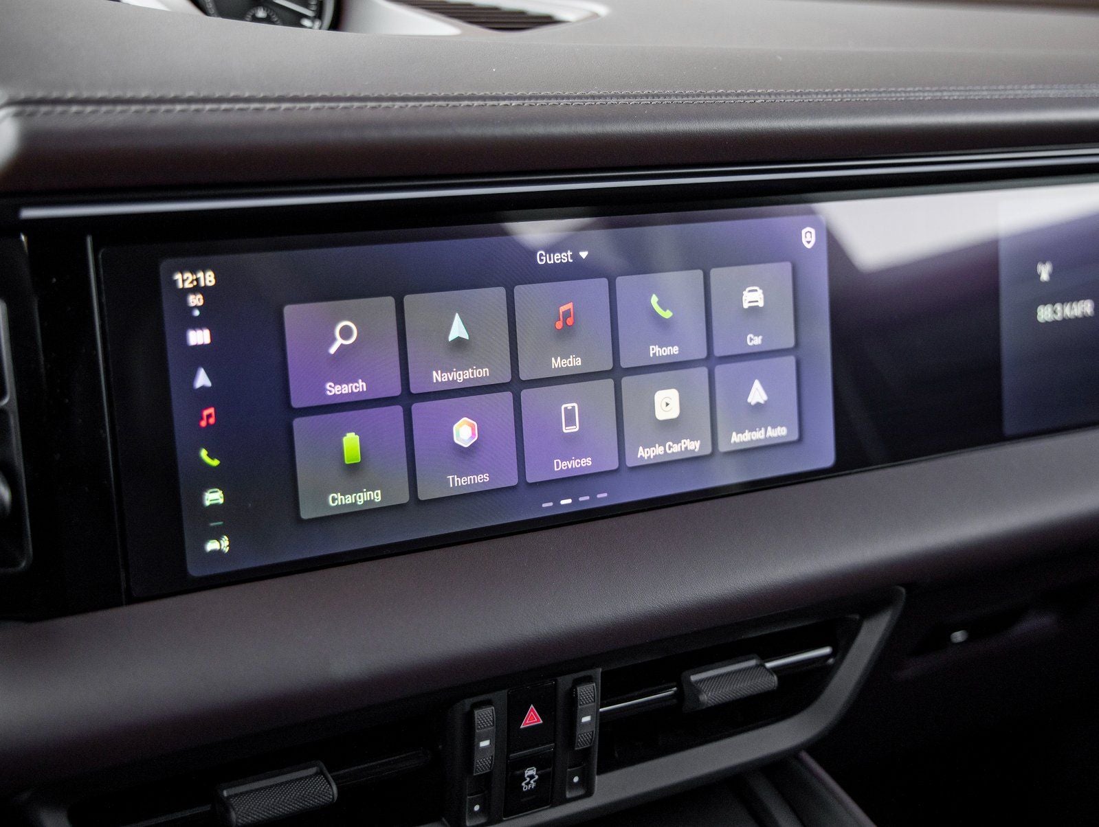 2025 Porsche Macan Electric Turbo