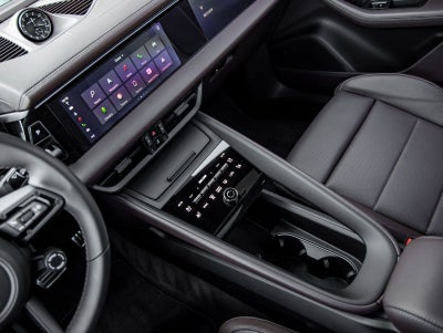 2025 Porsche Macan Electric Turbo