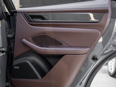 2025 Porsche Macan Electric Turbo