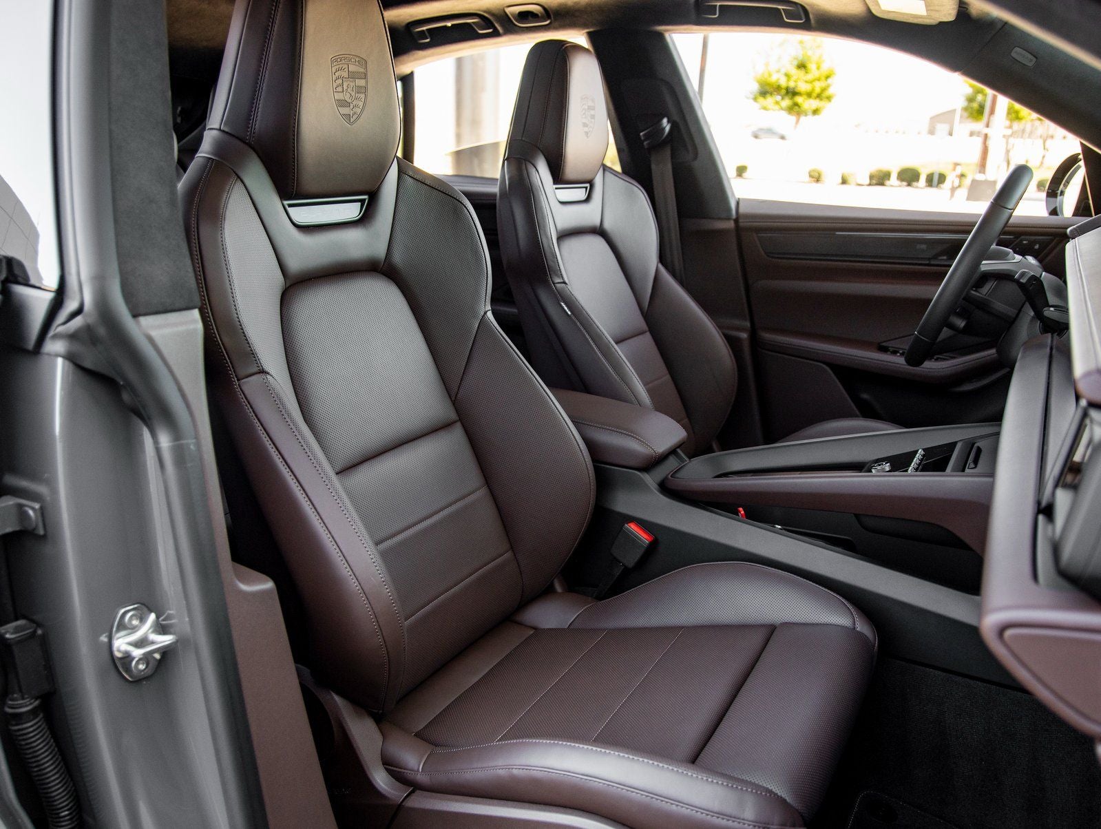 2025 Porsche Macan Electric Turbo