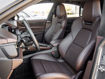 2025 Porsche Macan Electric Turbo