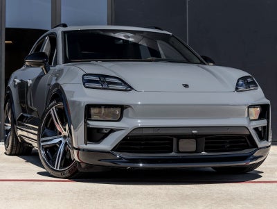 2025 Porsche Macan Electric Turbo