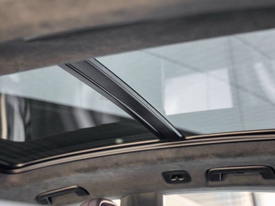 2025 Porsche Macan Electric Macan Turbo Electric