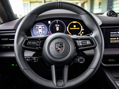 2025 Porsche Macan Electric Macan Turbo Electric