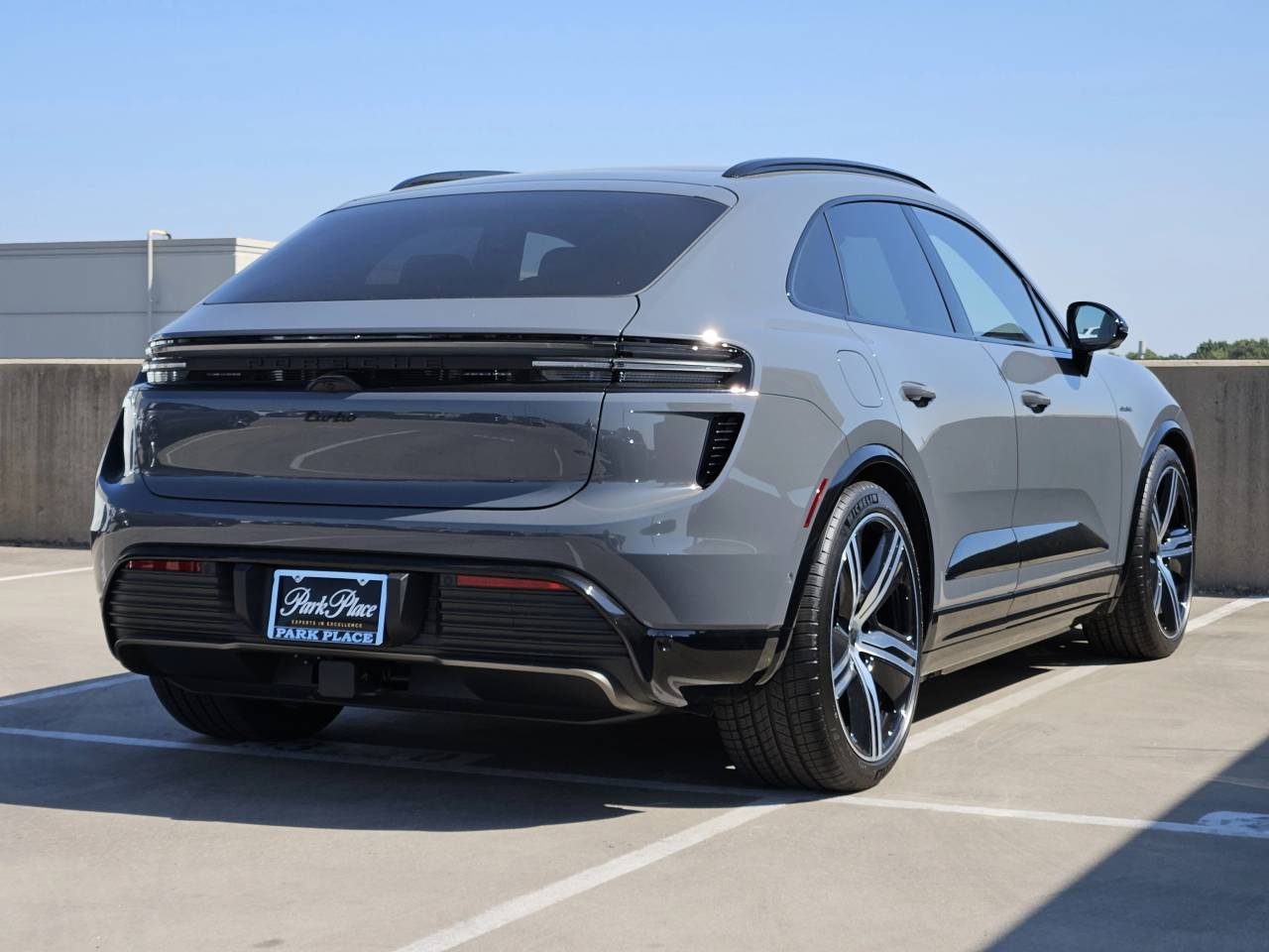 2025 Porsche Macan Electric Macan Turbo Electric