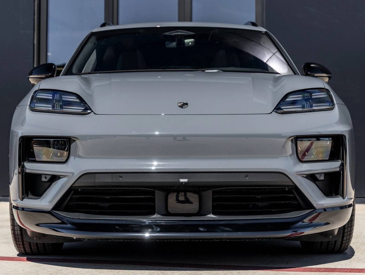 2025 Porsche Macan Electric Macan Turbo Electric