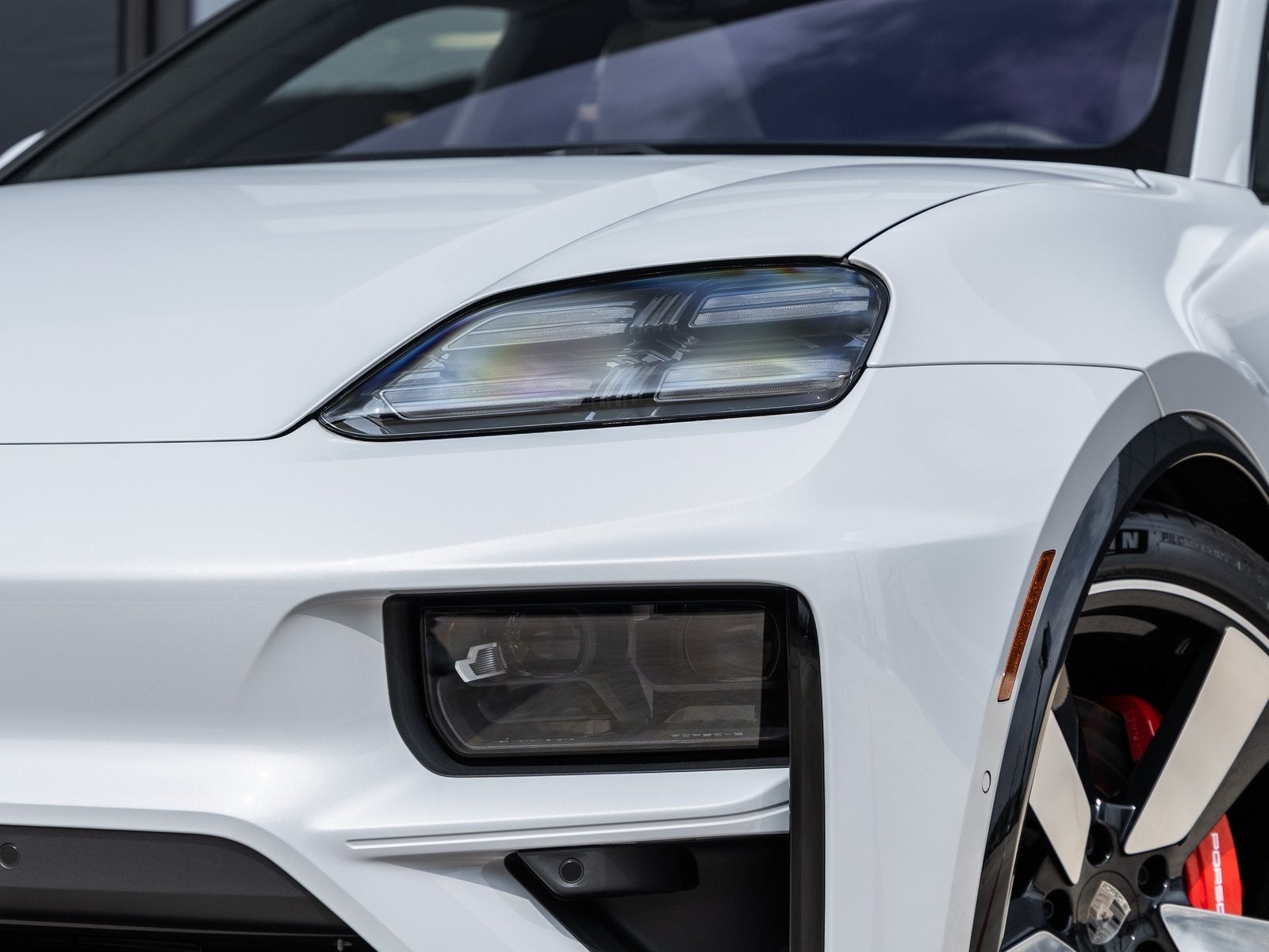 2025 Porsche Macan Electric Macan Turbo Electric