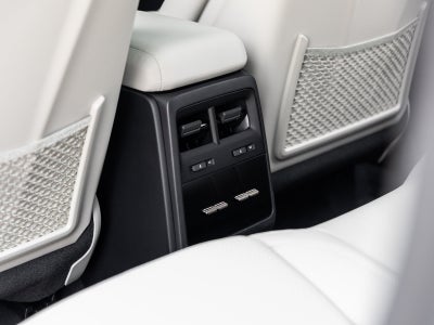 2025 Porsche Macan Electric Macan Turbo Electric