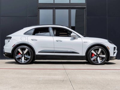2025 Porsche Macan Electric Macan Turbo Electric