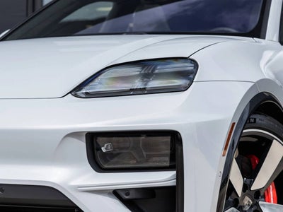 2025 Porsche Macan Electric Macan Turbo Electric