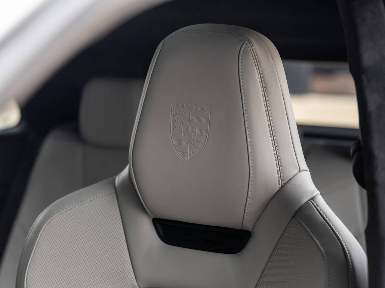 2025 Porsche Macan Electric Macan Turbo Electric