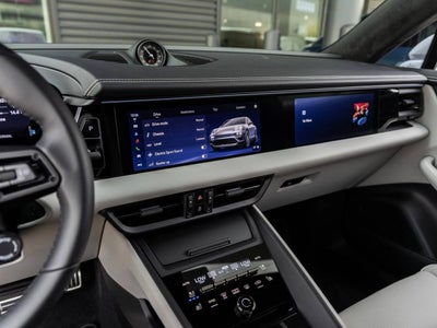 2025 Porsche Macan Electric Macan Turbo Electric