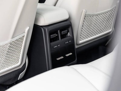 2025 Porsche Macan Electric Macan Turbo Electric