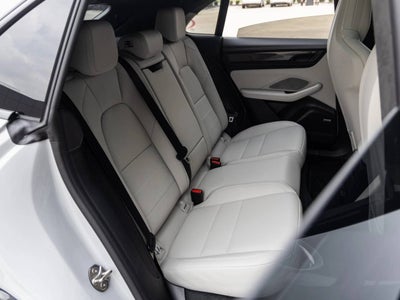 2025 Porsche Macan Electric Macan Turbo Electric