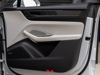 2025 Porsche Macan Electric Macan Turbo Electric