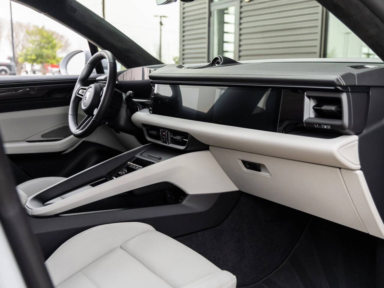 2025 Porsche Macan Electric Macan Turbo Electric