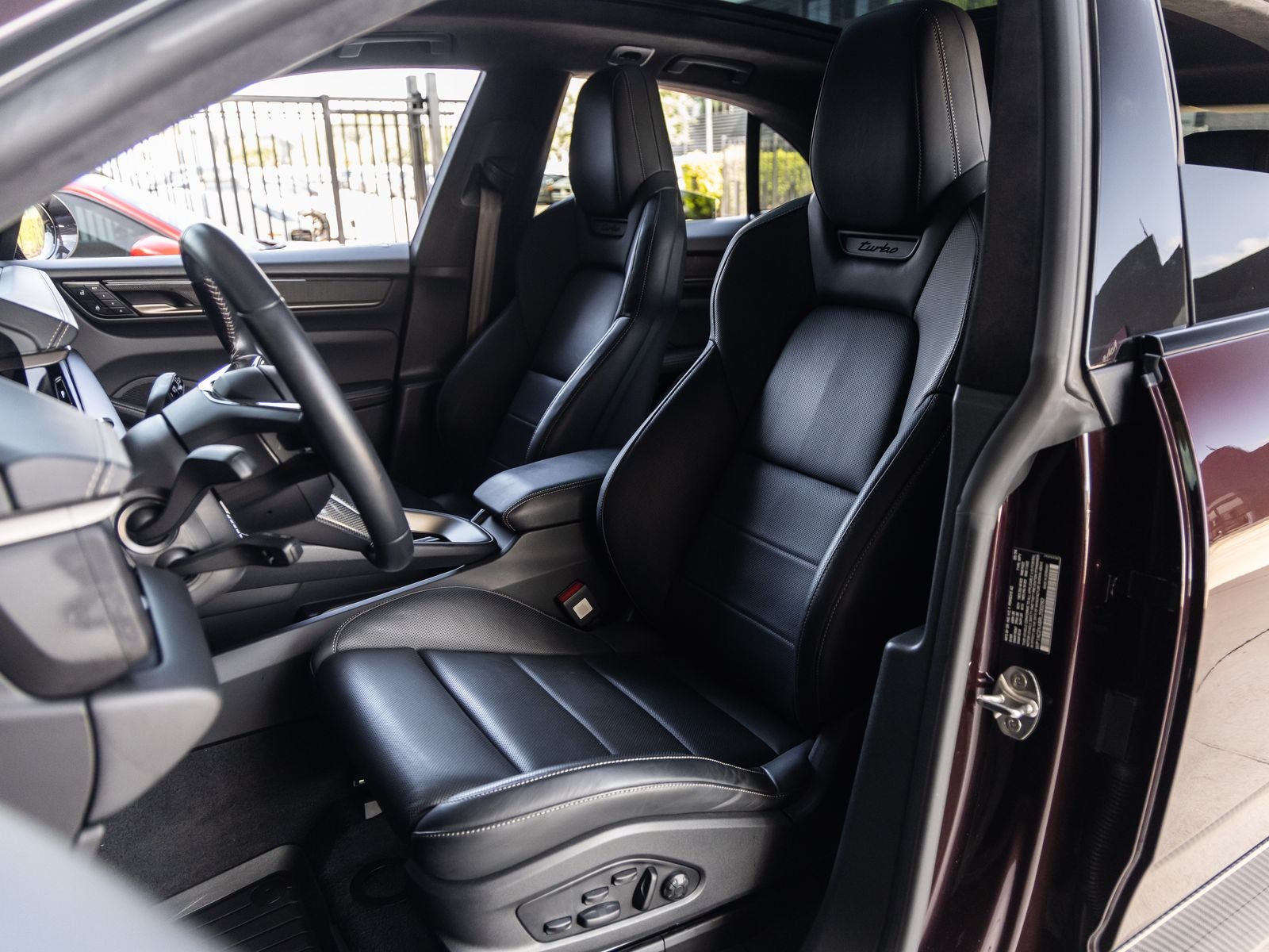 2024 Porsche Macan Macan Turbo