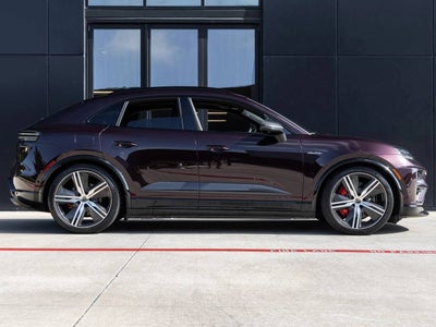 2024 Porsche Macan Macan Turbo