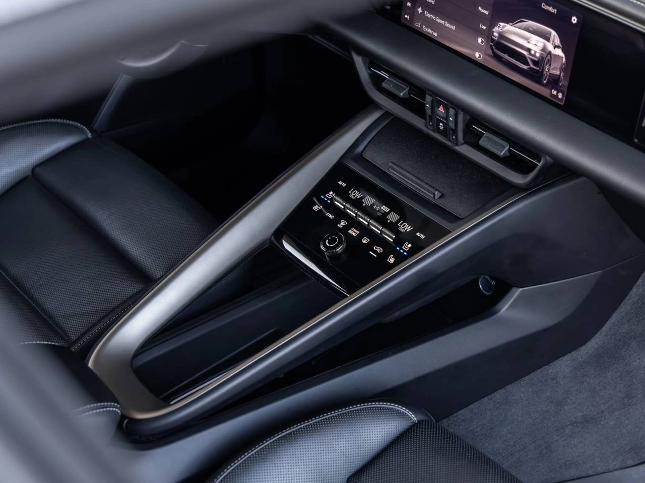 2024 Porsche Macan Macan Turbo
