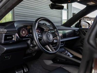 2024 Porsche Macan Macan Turbo