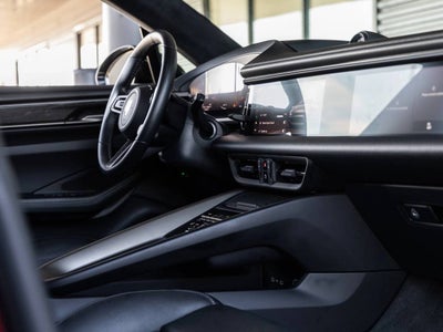 2024 Porsche Macan Macan Turbo