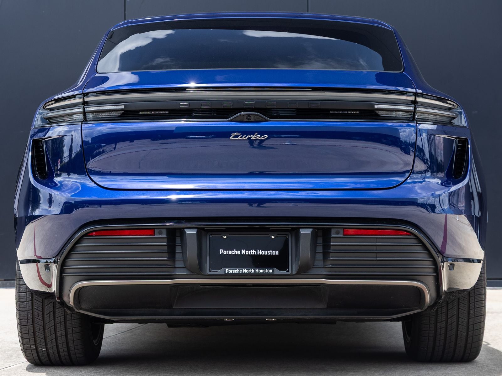 2025 Porsche Macan Turbo Electric