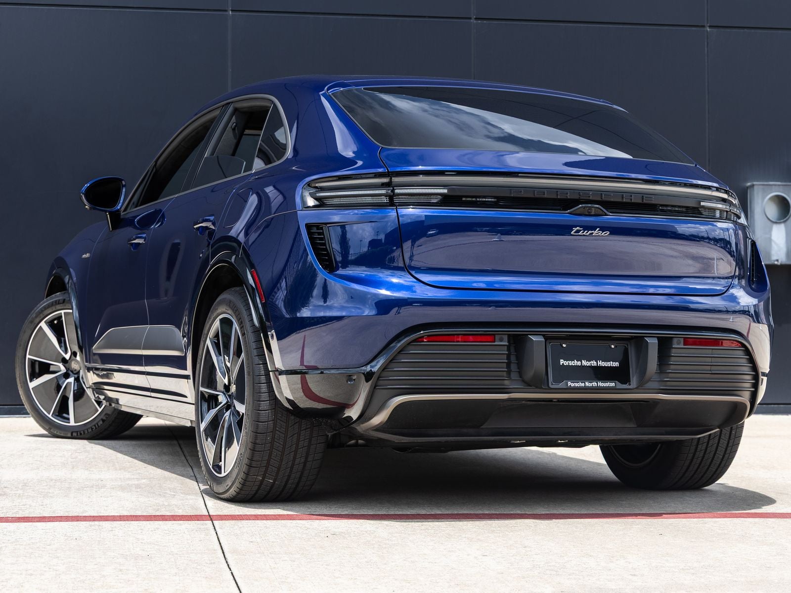 2025 Porsche Macan Turbo Electric
